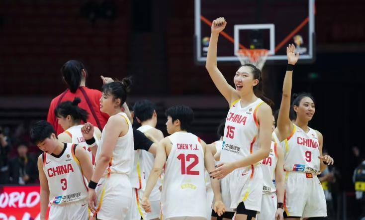 世界杯直播app官网-世预赛:女篮81-68大胜马里,李月汝21+10,张子宇12分